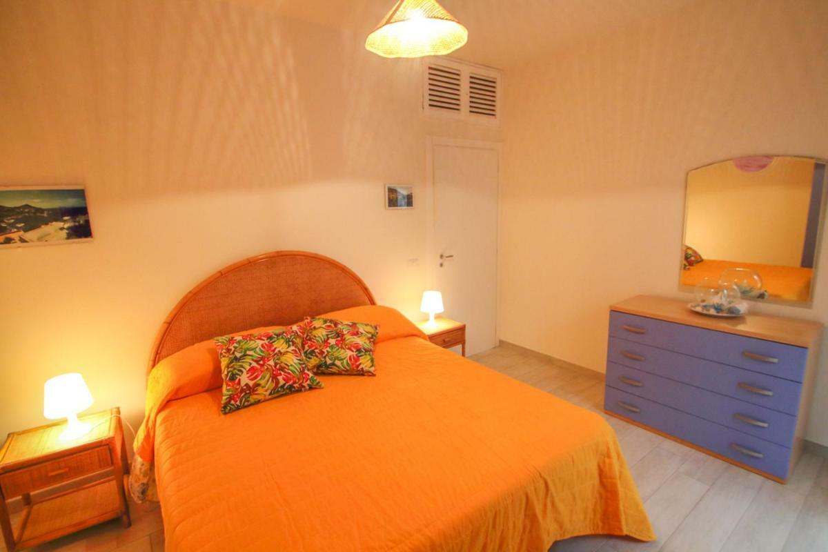 Le Case Dei Pescatori - Residence Il Tramonto Ponza Extérieur photo
