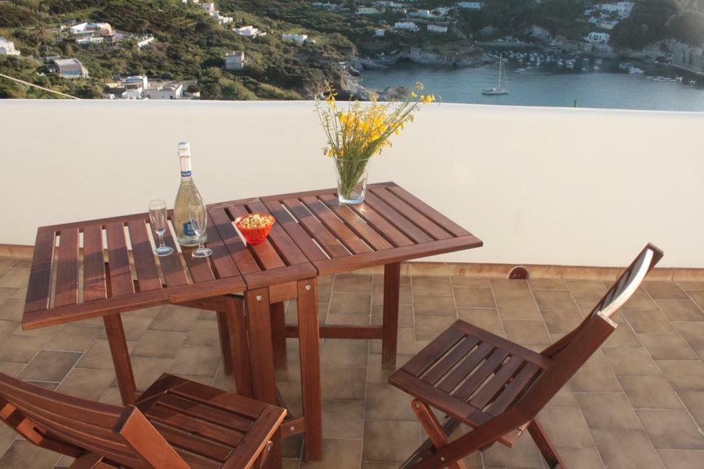Le Case Dei Pescatori - Residence Il Tramonto Ponza Extérieur photo