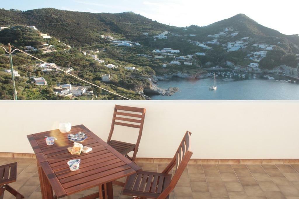 Le Case Dei Pescatori - Residence Il Tramonto Ponza Extérieur photo